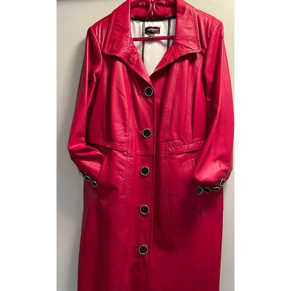 Danier Red Trench Coat - Picture 4 of 13